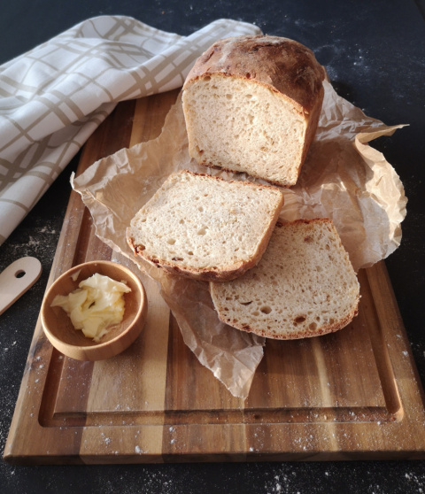 Chleb z cebulą duży 750g