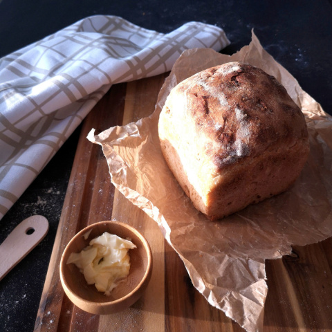 Chleb z cebulą duży 750g