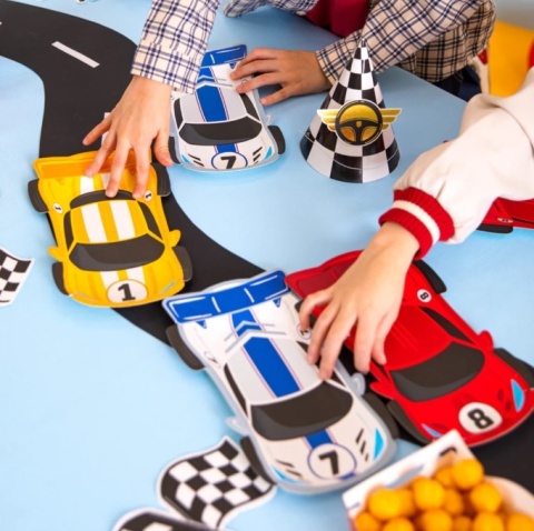 PartyPal Talerzyki papierowe Wyścigówki 6 szt. zestaw